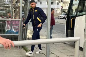 (Φώτος kerkida) Έφτασε... η ΑΕΛ