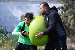 Ανεβαίνουν... ενόψει ΑΠΟΕΛ