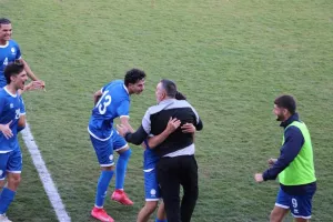 Επίθεση... αγάπης στον κόουτς!