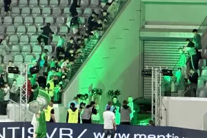 (Βίντεο-Φώτος kerkida) Τα πανηγύρια του τυχερού που κέρδισε αυτοκίνητο!