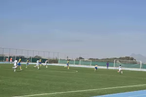 Γαλαζοκίτρινο το ντέρμπι
