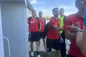 (Φώτος Kerkida) Η άφιξη της Νέας Σαλαμίνας
