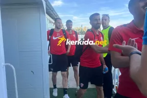 (Φώτος Kerkida) Η άφιξη της Νέας Σαλαμίνας