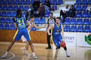 (Φώτος) "Διπλό" για το ΑΠΟΕΛ