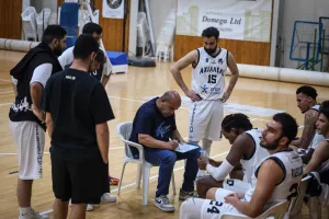 (Φώτος) "Διπλό" για το ΑΠΟΕΛ