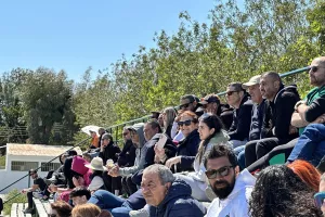 Μαζική προσέλευση/ΕΚΕΙ το kerkida