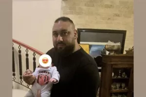 Ο νονός με τον νεότερο οπαδό του Ερμή!