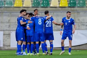 Πάτησε "γκάζι" στην επανάληψη και ντεμπούτο Μάντζιου με το…δεξί