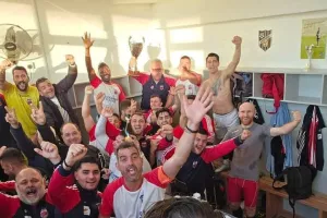 "Σας περιμένουμε να σηκώσουμε μαζί την «κούπα» του πρωταθλητή"