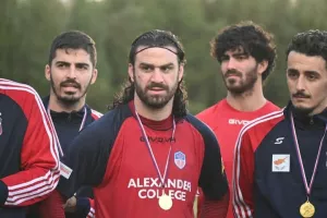 Με τα μωρά του!