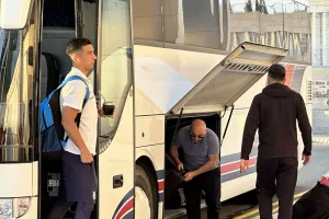 (Φώτος Kerkida) Η άφιξη του Απόλλωνα 