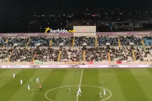 (ΒΙΝΤΕΟ Kerkida) Στο 57΄ τίμησαν τη μνήμη των θυμάτων των Τεμπών