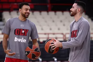 Χωρίς Γκος και Βιλντόζα ο Ολυμπιακός στο Μαρούσι