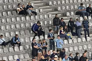 (Φώτος kerkida) Μαζεύονται οι Σουηδοί 