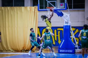 (Φώτος) Σούπερ ΑΕΛ, έσπασε το αήττητο της ΑΕΚ 