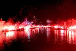 "Κάηκε" το Άμστερνταμ για τα γενέθλια του Άγιαξ