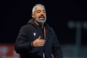Καρμιώτισσα-ΑΕΛ: Βαθιά... ανάσα με Γιούση και Κοβάσεβιτς (Φώτος)