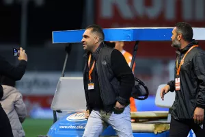 Μπήκε...μέσα
