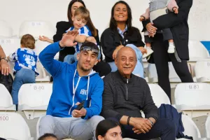 (Φώτος) Πιστά στο πλευρό της!