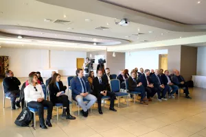 Συνάντηση της AIPS Europe με την Πρόεδρο της Βουλής Αννίτα Δημητρίου