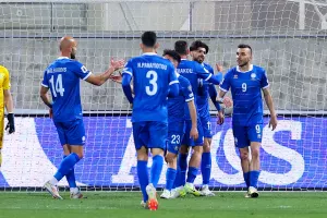 Πάτησε "γκάζι" στην επανάληψη και ντεμπούτο Μάντζιου με το…δεξί
