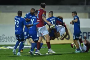 Βυσσινί κυριαρχία και πάμε για... καυτό φινάλε! 