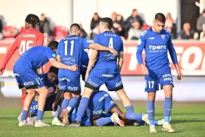 Νέα Σαλαμίνα-Ομόνοια Αραδίππου: Μεγάλο ΔΙΠΛΟ... Βύθισε περισσότερο τους "ερυθρόλευκους" (Φώτος)