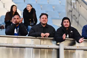 (Φώτος) Ο κόσμος στο "Τάσος Μάρκου"