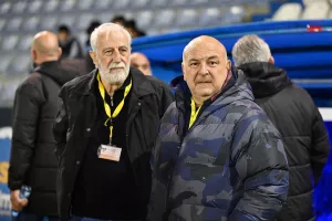 Καραπατάκης/Λευκαρίτης