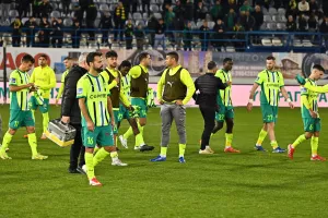 Συντετριμμένοι οι παίκτες της ΑΕΚ