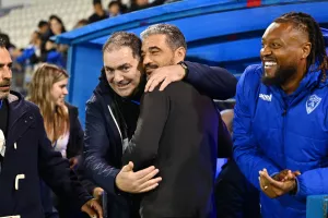 Πρόεδρος και προπονητής!