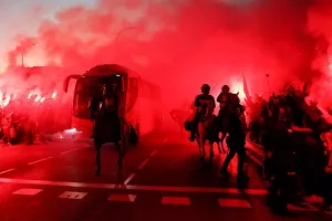 (Βίντεο) Ανεπανάληπτη τρέλα στην υποδοχή της Ατλέτικο Μαδρίτης!