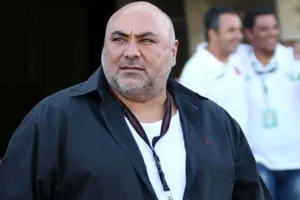 "Ο Κουτσοκούμνης μας είπε ότι πρέπει να μείνει η Ομόνοια"