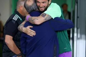 Σαββατόβραδο στην κορυφή!