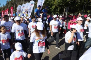 Χιλιάδες δρομείς στον ΟΠΑΠ Μαραθώνιο Λεμεσού (φώτος)