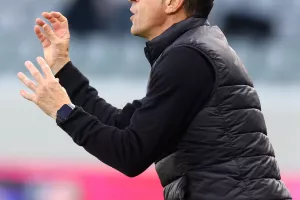Άρης-ΑΠΟΕΛ: Έριξε… τριάρα και παραμένει στο κυνήγι του τίτλου!