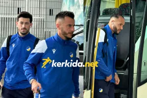 (Φώτος kerkida) Έφτασε... το ΑΠΟΕΛ
