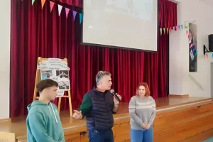 Επίσκεψη στο Β’ Δημοτικό Σχολείο Δρομολαξιάς με Ηλία Γεωργίου