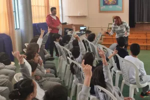 H αξιέπαινη κίνηση για το «Ευ Αγωνίζεσθαι» - Μίλησε στα παιδιά ο Νίκος Σατσιάς