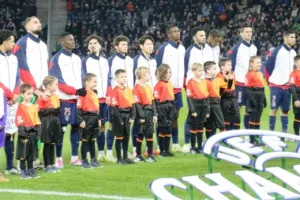 Η Ligue 1 διευκολύνει την Παρί Σεν Ζερμέν ενόψει Άστον Βίλα