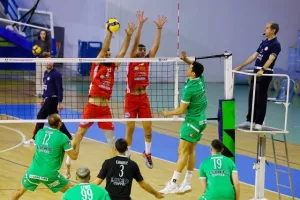 Νίκη και μια... ανάσα απ' τον τελικό η Ομόνοια (Φώτος)