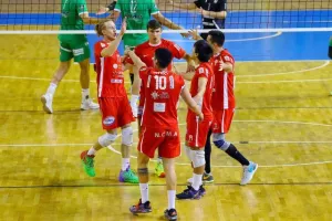 Νίκη και μια... ανάσα απ' τον τελικό η Ομόνοια (Φώτος)