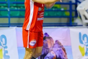 Νίκη και μια... ανάσα απ' τον τελικό η Ομόνοια (Φώτος)