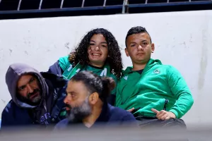 (Φώτος) O κόσμος στο "Στέλιος Κυριακίδης"