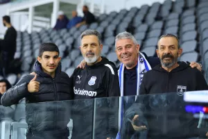 Ο κόσμος στο "Αλφαμέγα" (φώτος)