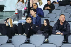 Ο κόσμος στο "Αλφαμέγα" (φώτος)