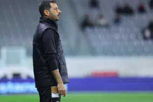 Απόλλων-Νέα Σαλαμίνα: Ανώτεροι οι "γαλάζιοι", αλλά βαθμός...ψυχολογίας για τους "ερυθρόλευκους" (φώτος)