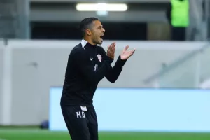 Απόλλων-Νέα Σαλαμίνα: Ανώτεροι οι "γαλάζιοι", αλλά βαθμός...ψυχολογίας για τους "ερυθρόλευκους" (φώτος)