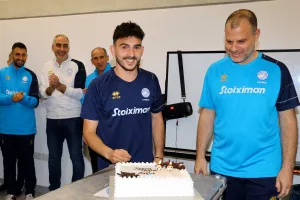 Τούρτα για Κωστή