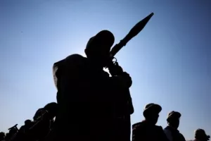 Ερυθρά Θάλασσα: Οι Χούθι ανέλαβαν την ευθύνη για επίθεση εναντίον αεροπλανοφόρου